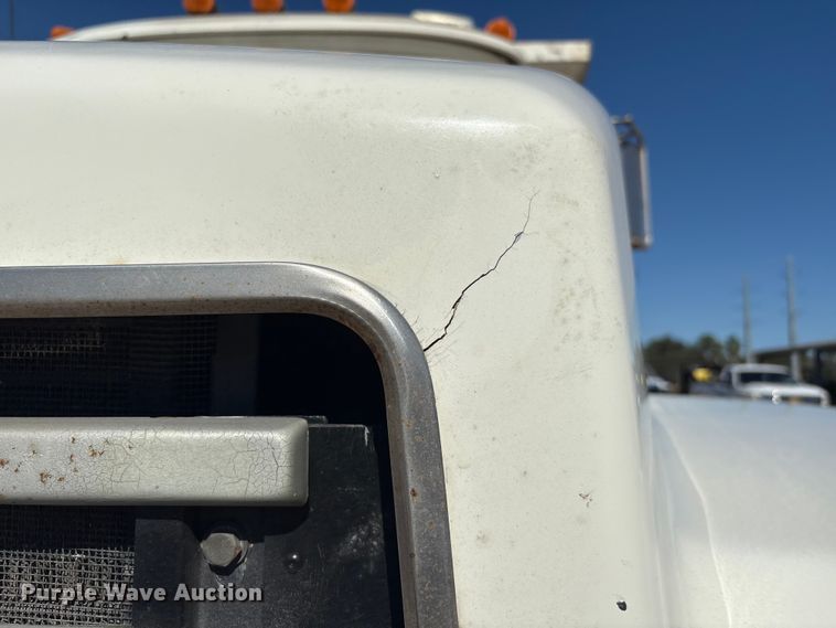 image for item EA7058 1999 Mack RD dump truck