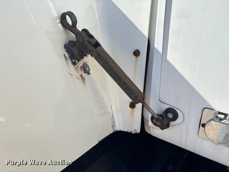 image for item EA7058 1999 Mack RD dump truck