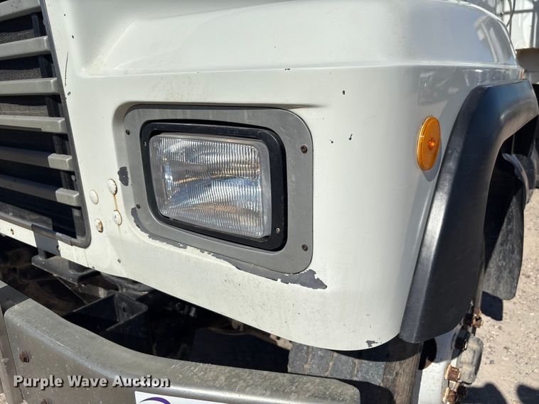image for item EA7058 1999 Mack RD dump truck