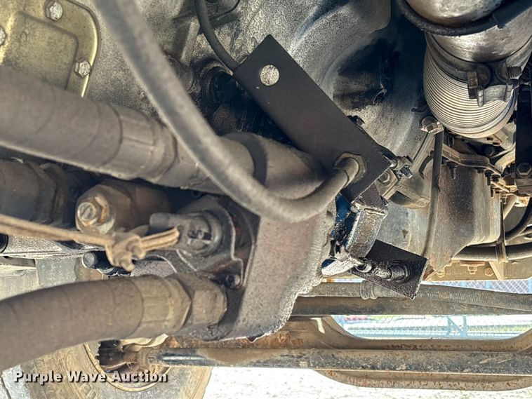 image for item EA7058 1999 Mack RD dump truck