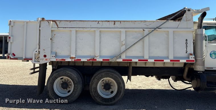 image for item EA7058 1999 Mack RD dump truck