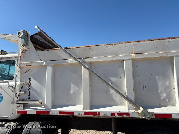 image for item EA7058 1999 Mack RD dump truck