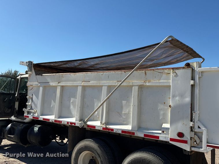 image for item EA7058 1999 Mack RD dump truck