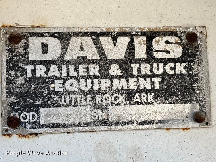 image for item EA7058 1999 Mack RD dump truck