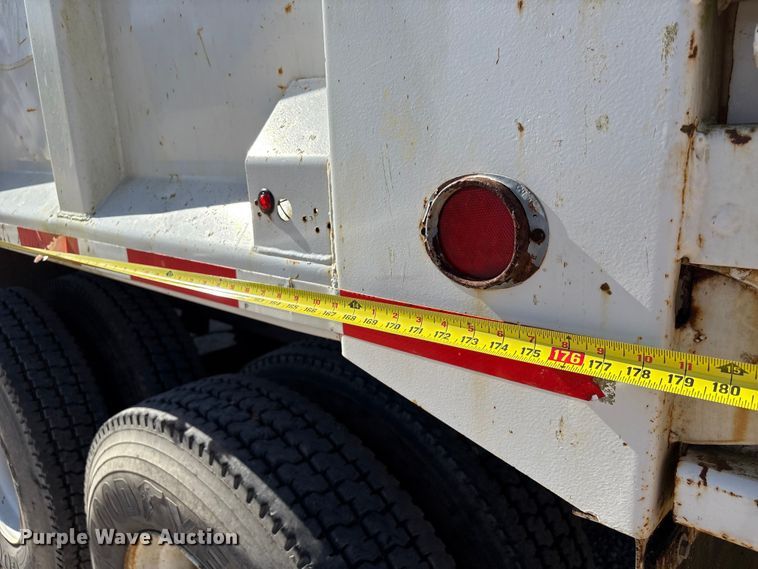 image for item EA7058 1999 Mack RD dump truck