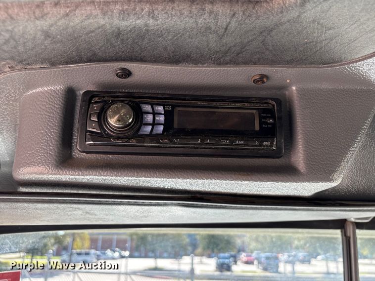 image for item EA7058 1999 Mack RD dump truck