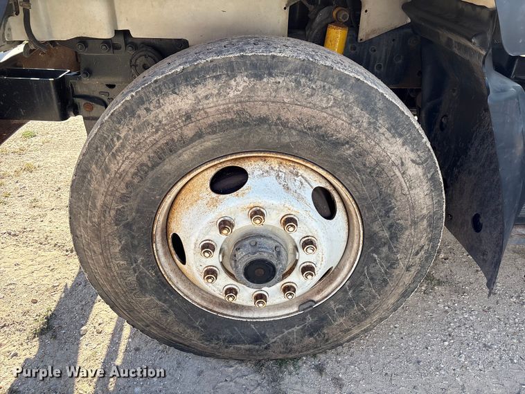 image for item EA7058 1999 Mack RD dump truck