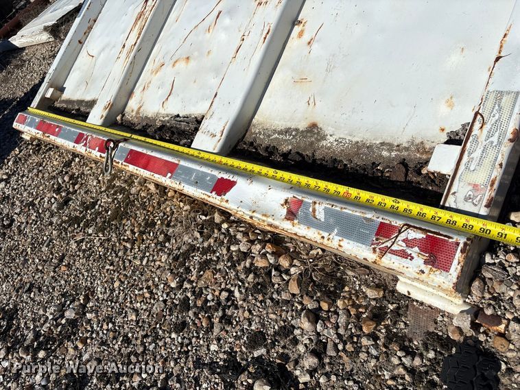 image for item EA7058 1999 Mack RD dump truck