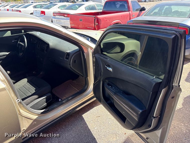 image for item EA7626 2013 Dodge Charger Police 