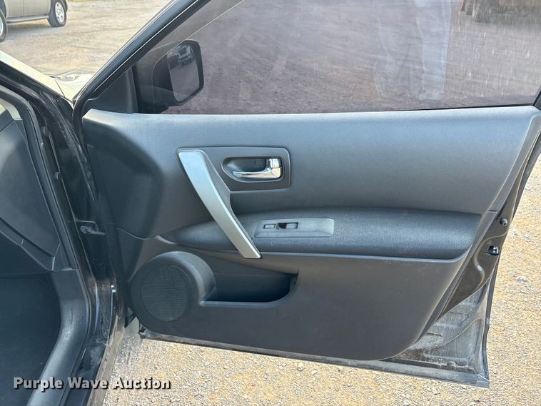 image for item EA7628 2009 Nissan Rogue SUV