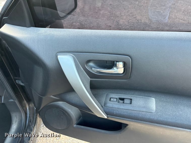 image for item EA7628 2009 Nissan Rogue SUV