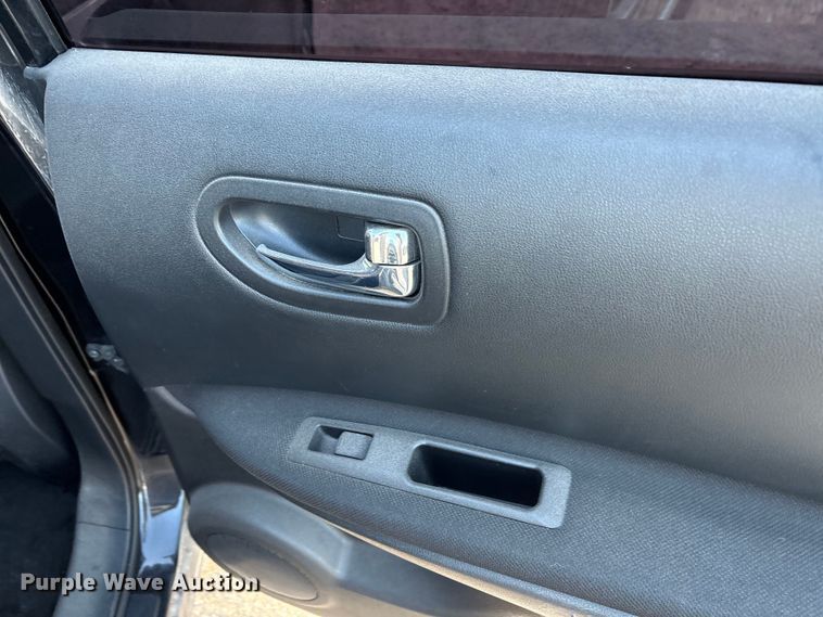 image for item EA7628 2009 Nissan Rogue SUV