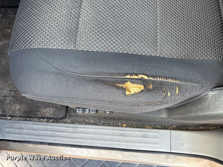 image for item EA7629 2004 Nissan Armada SUV