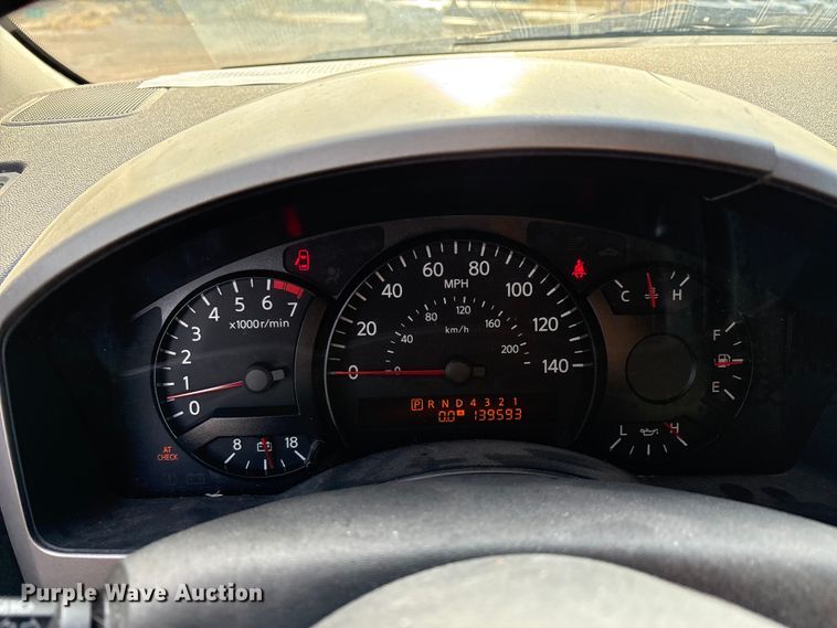 image for item EA7629 2004 Nissan Armada SUV