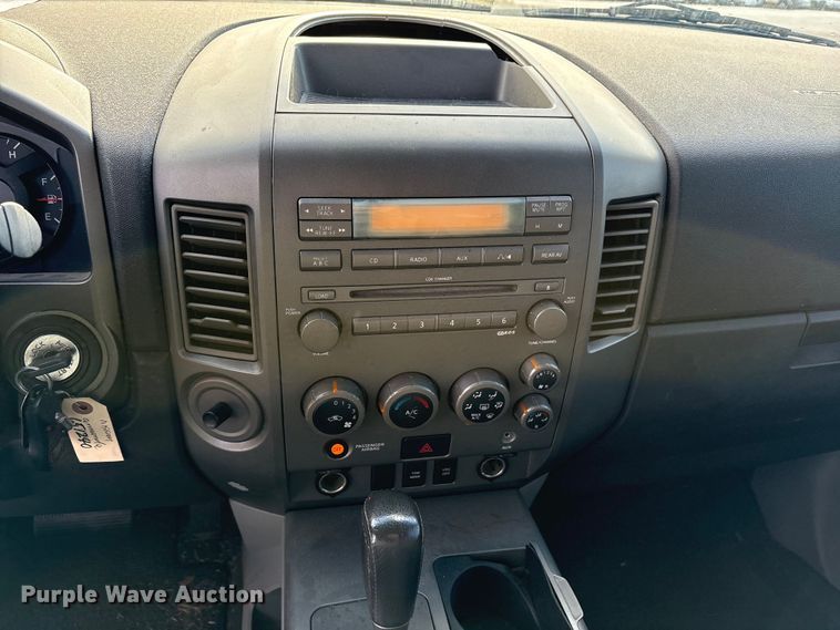 image for item EA7629 2004 Nissan Armada SUV