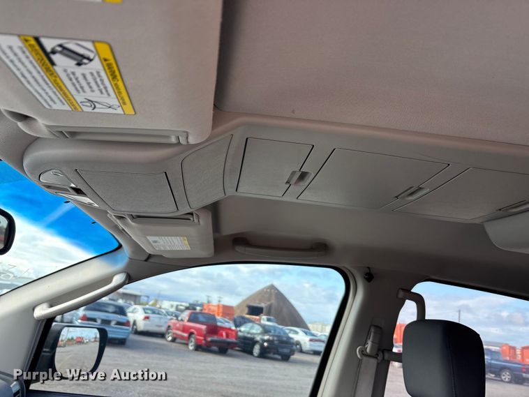 image for item EA7629 2004 Nissan Armada SUV