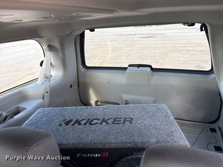 image for item EA7629 2004 Nissan Armada SUV