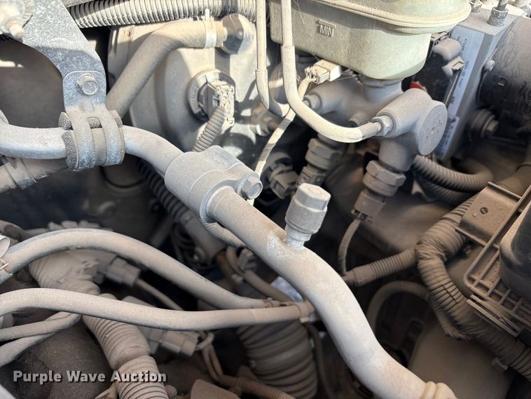 image for item EA7629 2004 Nissan Armada SUV