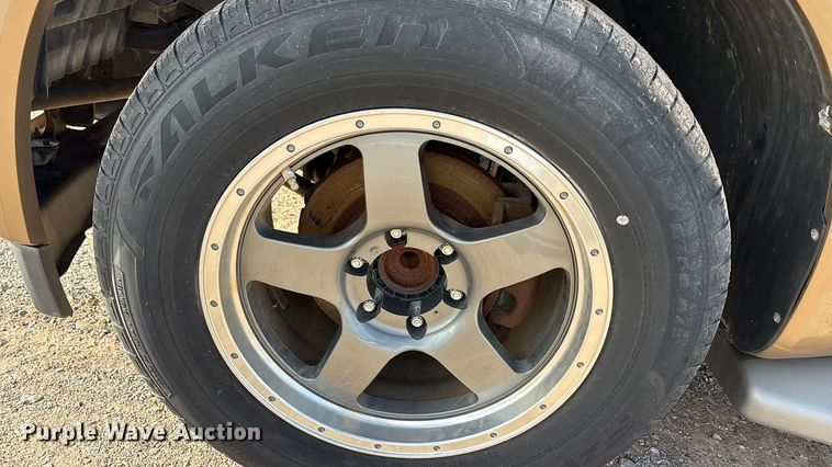 image for item EA7629 2004 Nissan Armada SUV