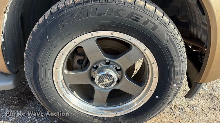 image for item EA7629 2004 Nissan Armada SUV