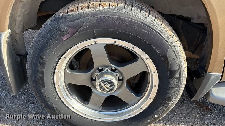 image for item EA7629 2004 Nissan Armada SUV