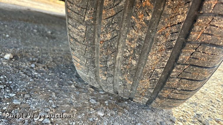 image for item EA7629 2004 Nissan Armada SUV