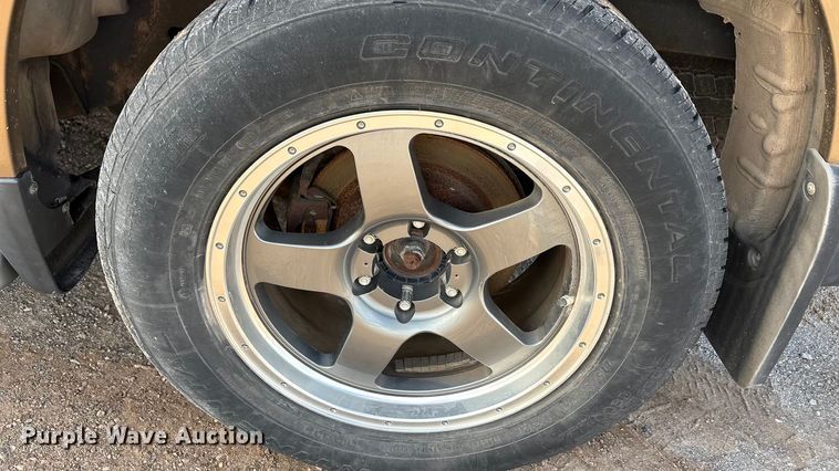 image for item EA7629 2004 Nissan Armada SUV