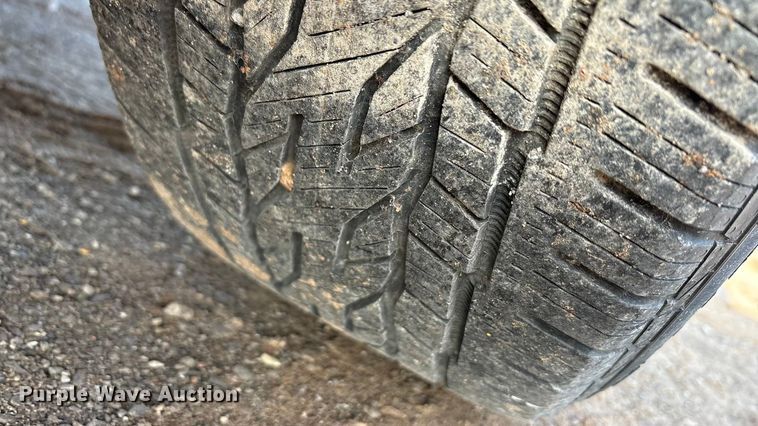 image for item EA7629 2004 Nissan Armada SUV