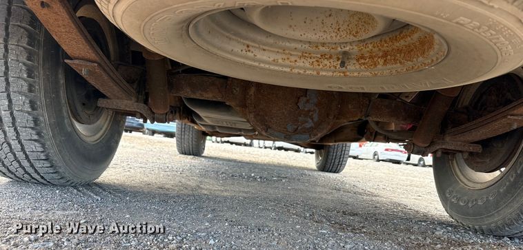 image for item EA7643 2001 Chevrolet S10 pickup truck