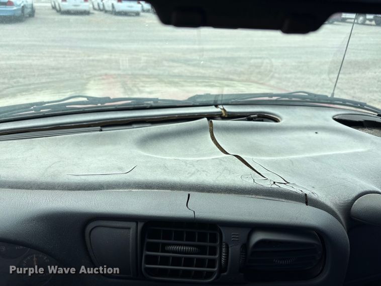 image for item EA7643 2001 Chevrolet S10 pickup truck