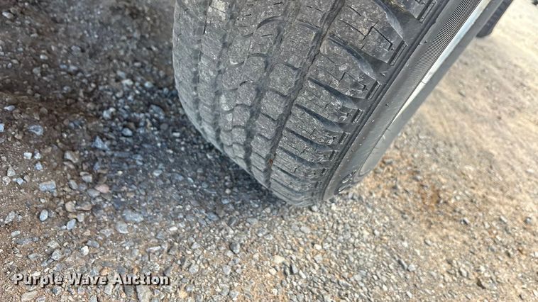 image for item EA7643 2001 Chevrolet S10 pickup truck