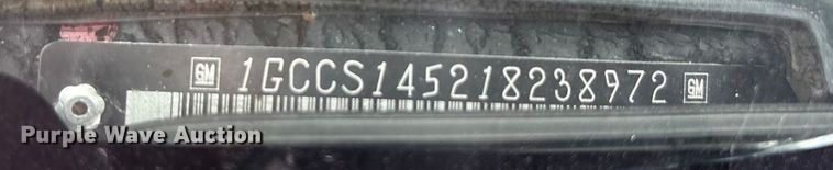 image for item EA7643 2001 Chevrolet S10 pickup truck