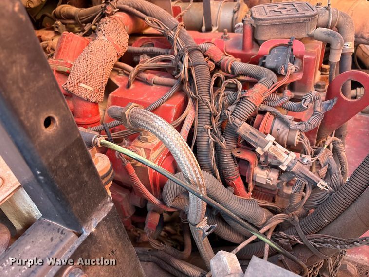 image for item EA7649 2013 Peterbilt 320 refuse truck