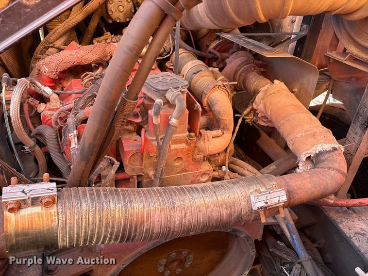 image for item EA7649 2013 Peterbilt 320 refuse truck