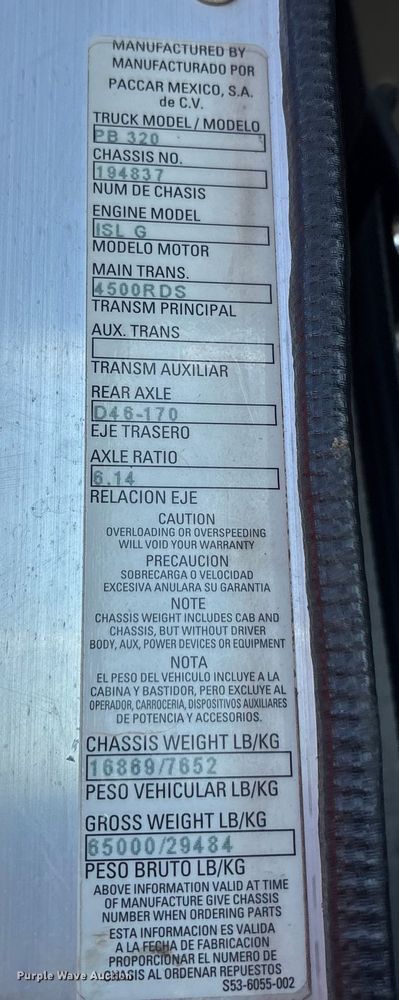 image for item EA7649 2013 Peterbilt 320 refuse truck