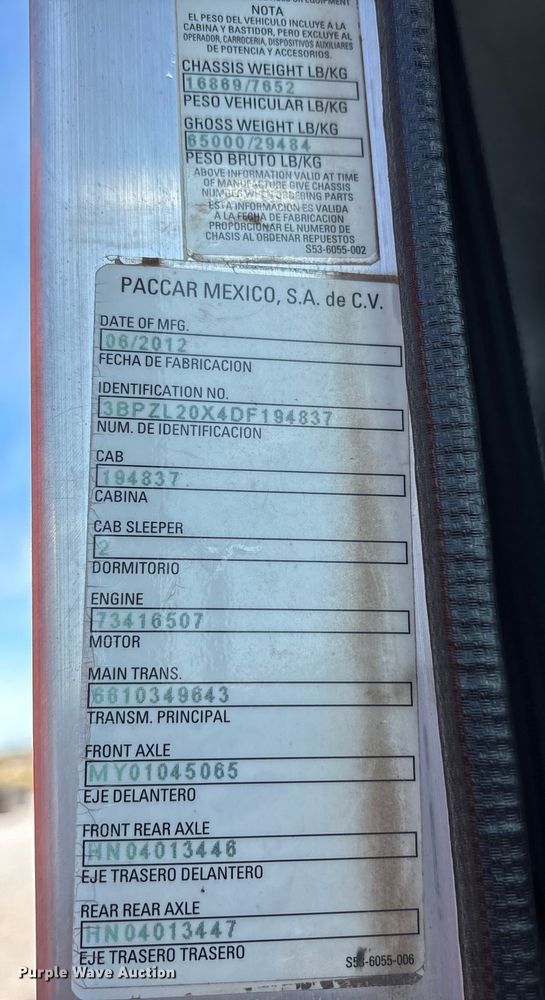 image for item EA7649 2013 Peterbilt 320 refuse truck