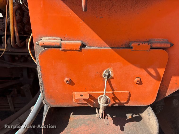 image for item EA7650 2013 Peterbilt 320 refuse truck