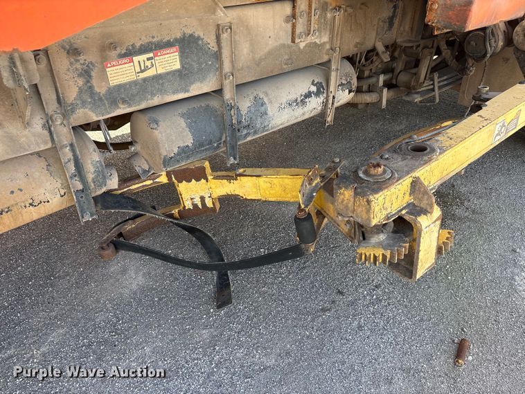 image for item EA7650 2013 Peterbilt 320 refuse truck