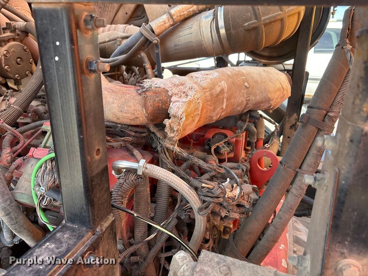 image for item EA7650 2013 Peterbilt 320 refuse truck