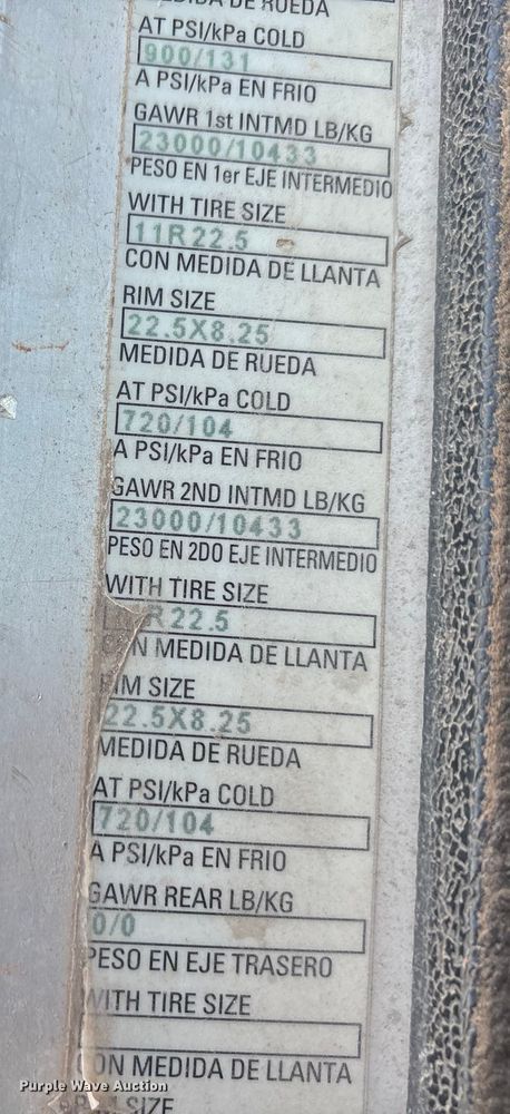 image for item EA7650 2013 Peterbilt 320 refuse truck