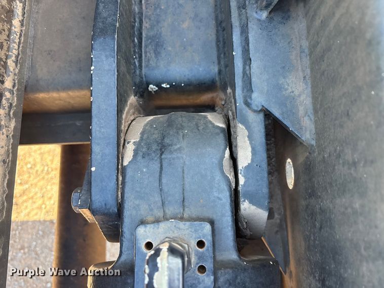 image for item EA7651 2008 International SF625 hook lift truck