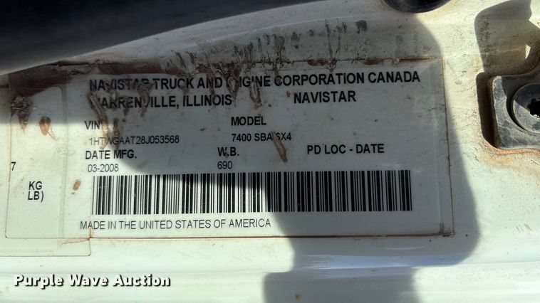 image for item EA7651 2008 International SF625 hook lift truck