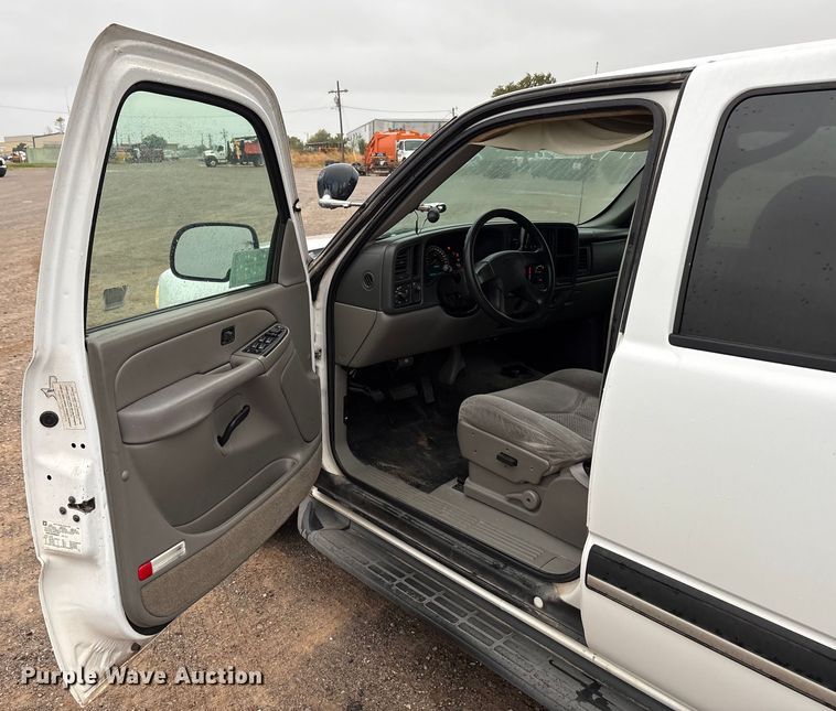 image for item EA7652 2005 Chevrolet Tahoe SUV