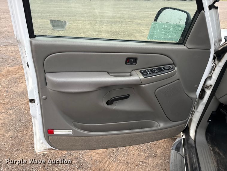 image for item EA7652 2005 Chevrolet Tahoe SUV