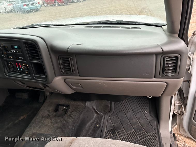 image for item EA7652 2005 Chevrolet Tahoe SUV