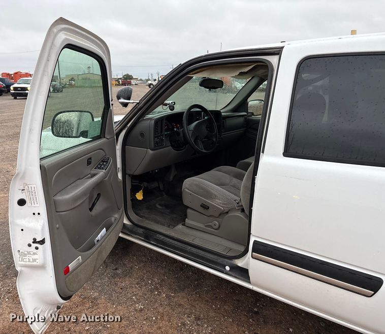 image for item EA7653 2005 Chevrolet Tahoe SUV