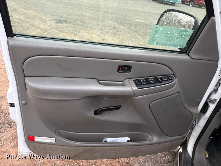 image for item EA7653 2005 Chevrolet Tahoe SUV