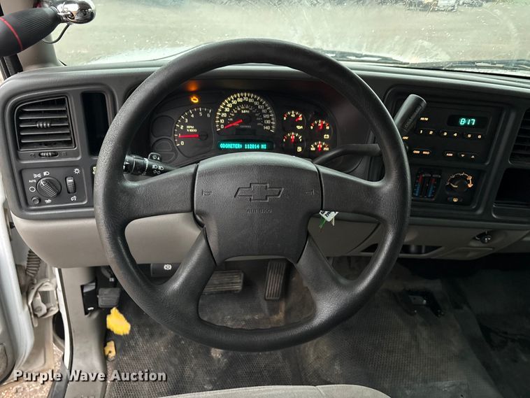 image for item EA7653 2005 Chevrolet Tahoe SUV