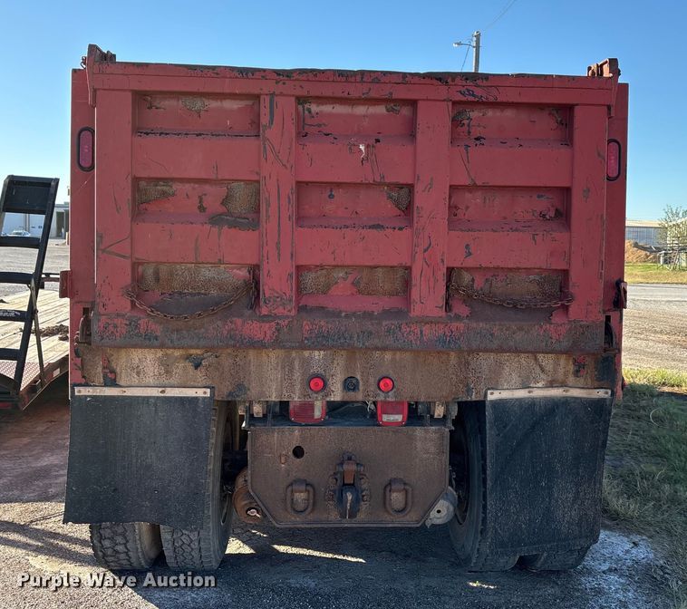 image for item EA7655 2009 International SF625 dump truck