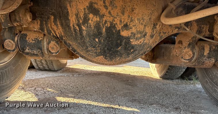 image for item EA7655 2009 International SF625 dump truck